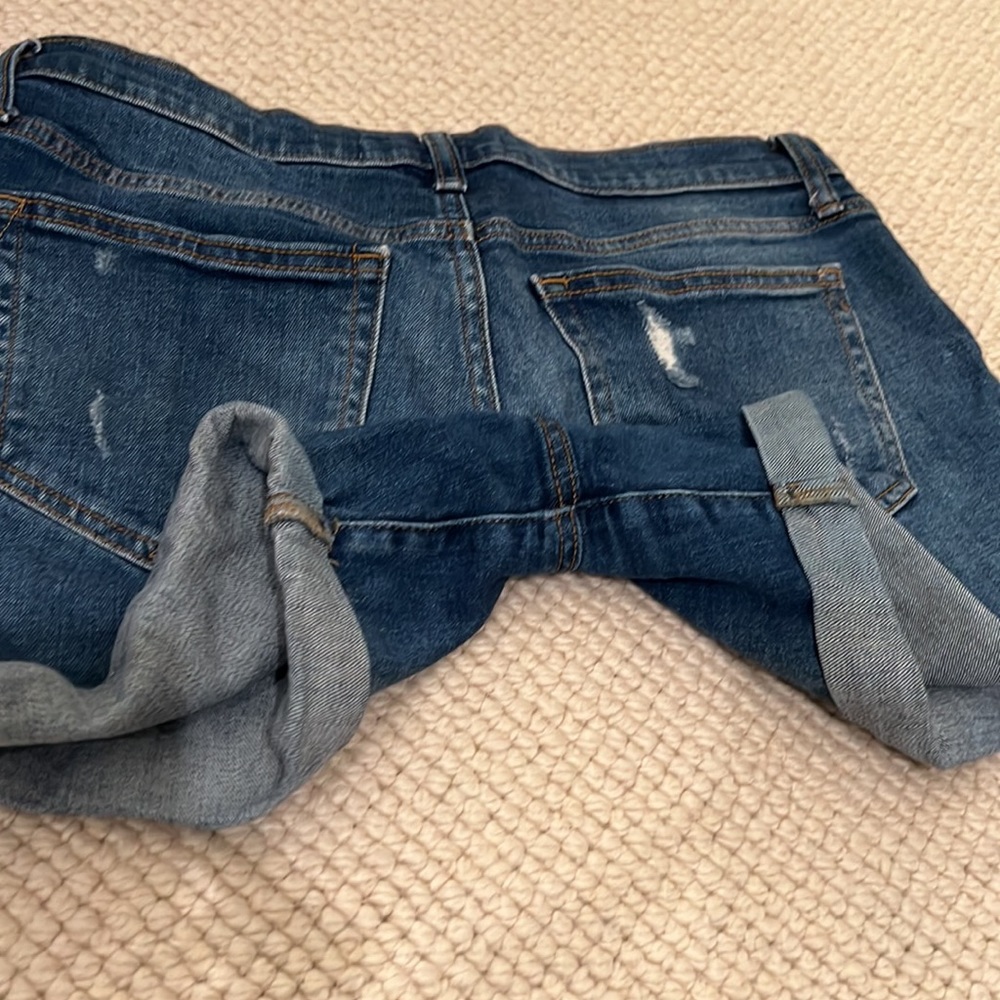 Gap jeans shorts. 28” waist, 5” inseam. Good used condition. - Picture 6 of 9